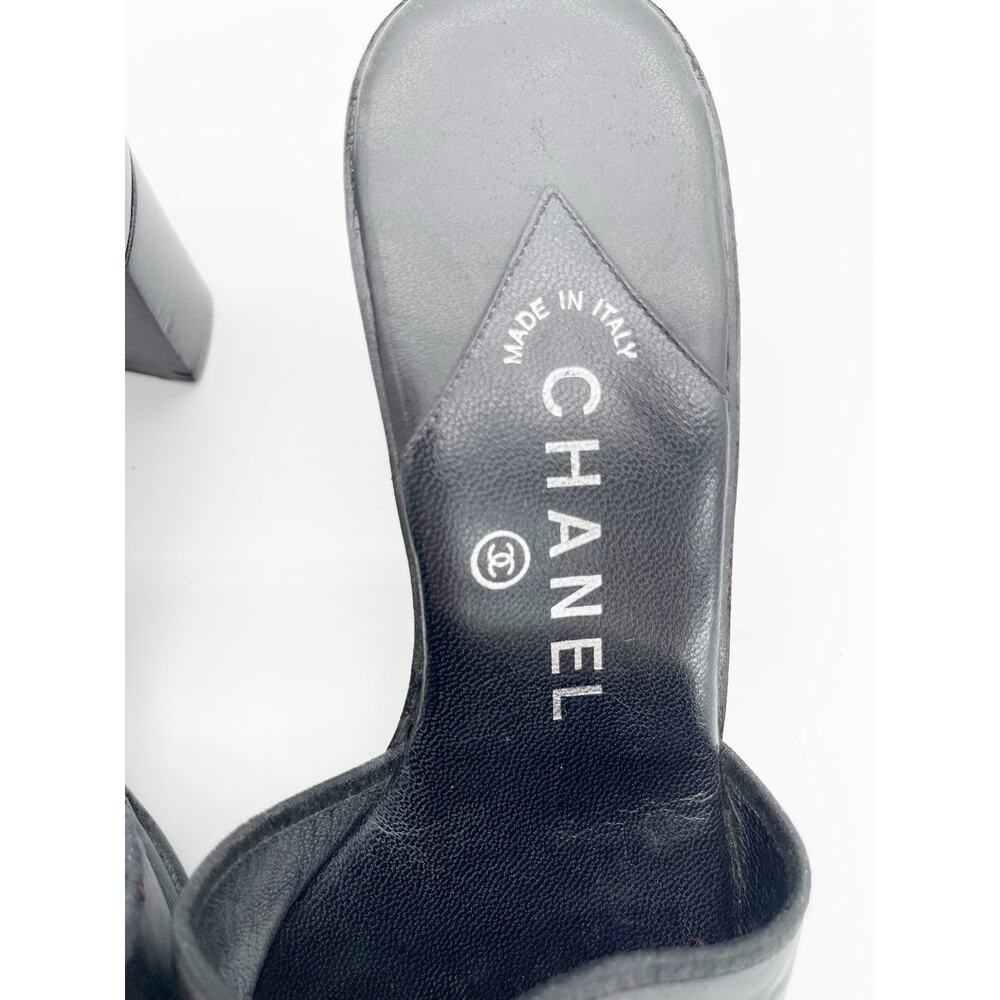 Chanel Vintage Black Leather CC Logo Classic Mule Heeled Sandals Square Toe US 6 - Picture 9 of 11